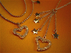 Petite Heart�E�W���G���[�E�_�u���`�F�[���u���X���b�g�ƃl�b�N���X�̃Z�b�g
